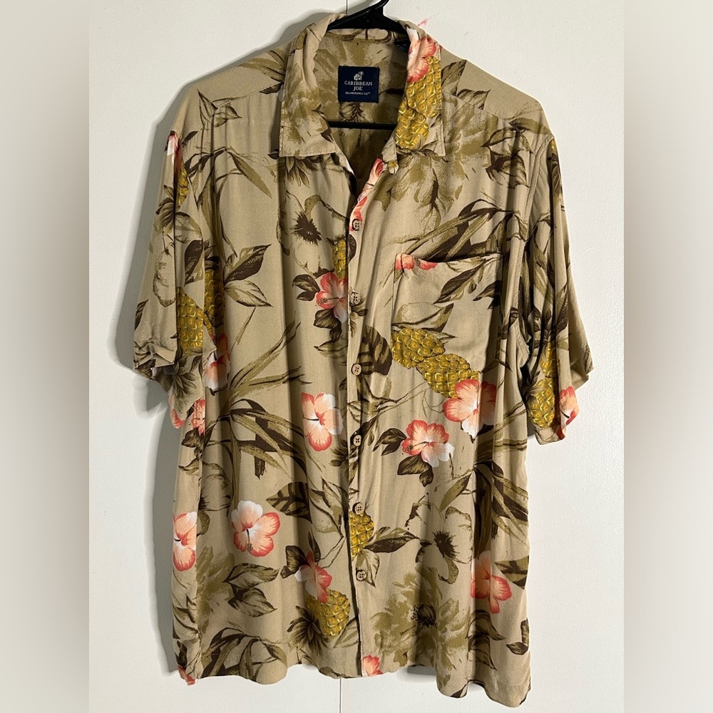 Caribbean Joes tropical button down size M